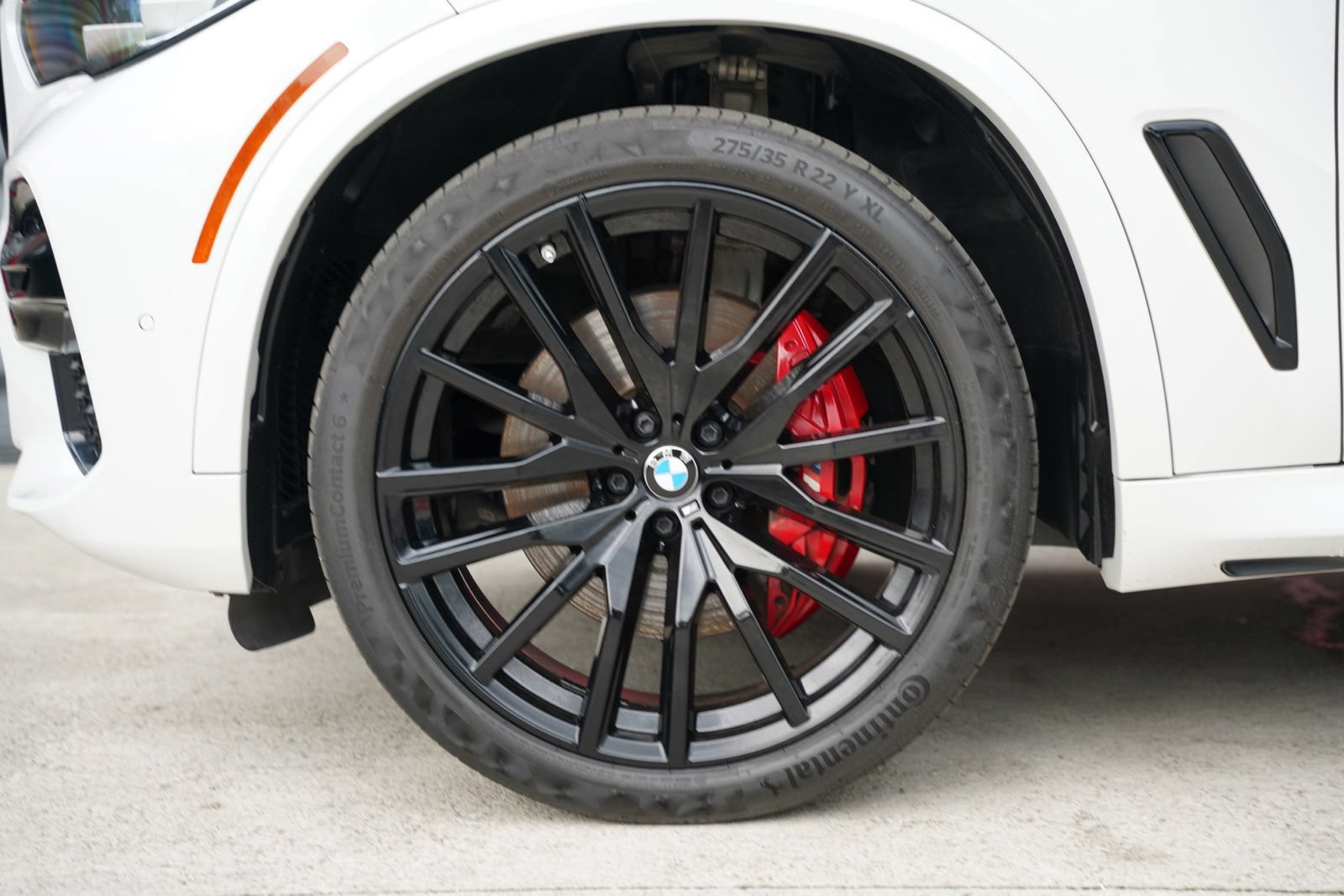 Used 2022 BMW X5 sDrive40i w/ M Sport Package RWD image 9