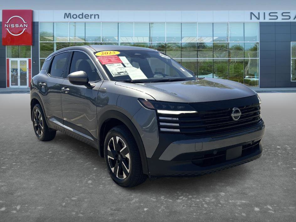 Certified 2025 Nissan Kicks SV AWD/4WD image 3