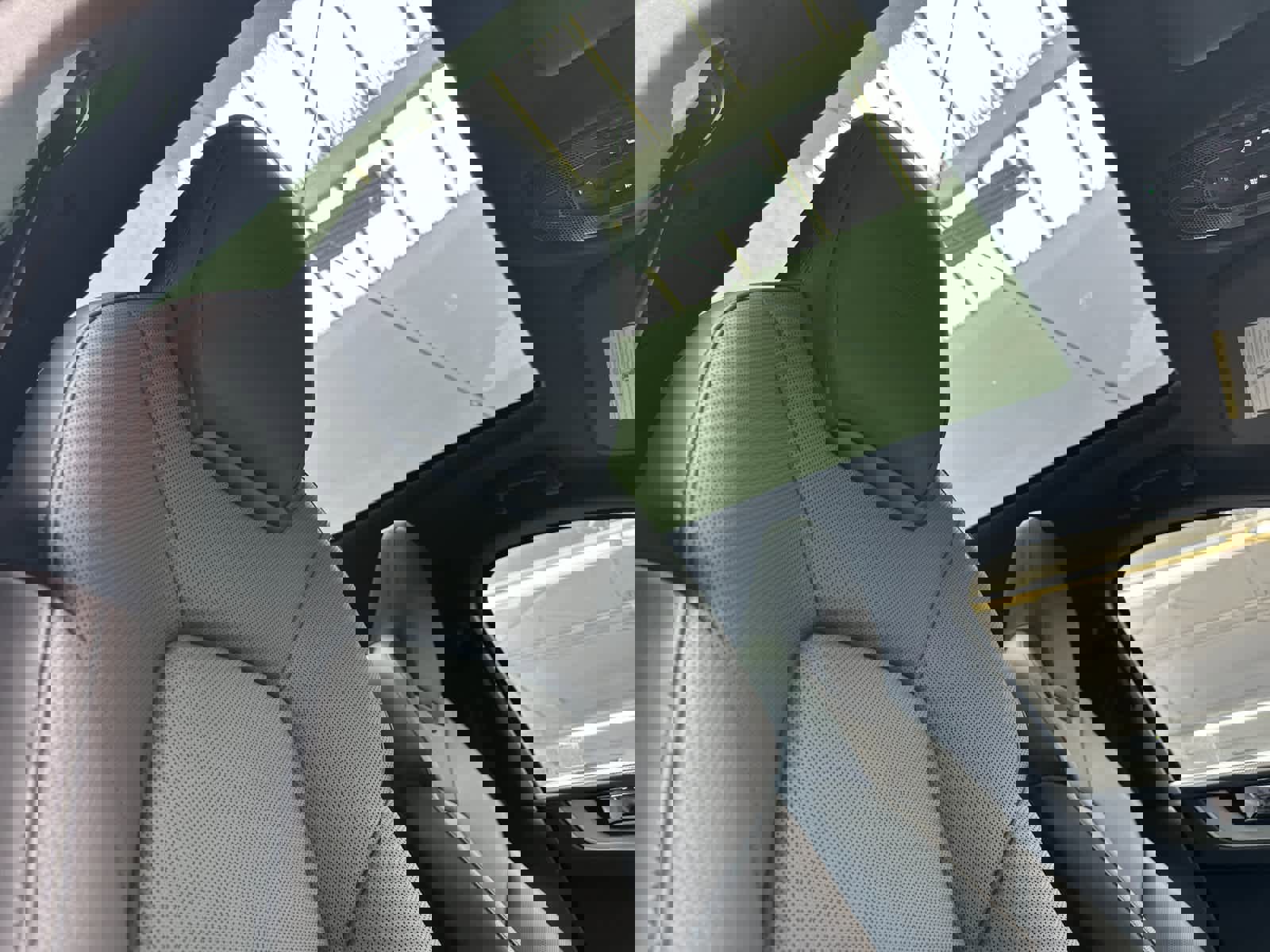 New 2026 Porsche Cayenne S image 18