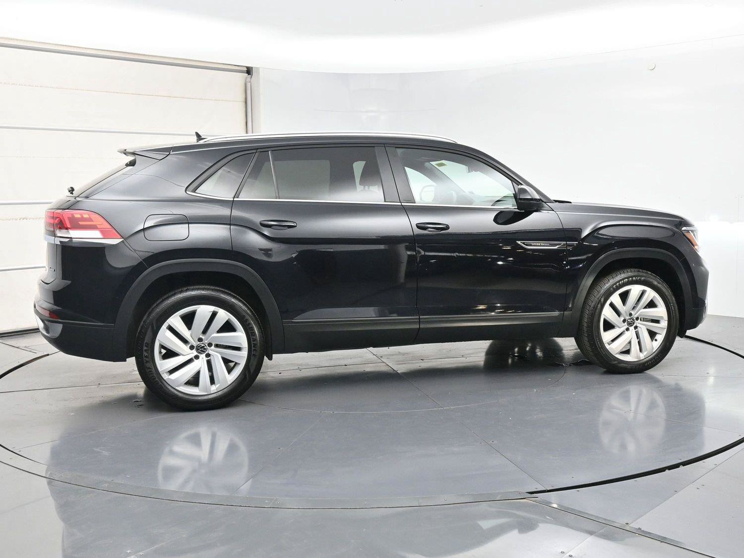 Used 2023 Volkswagen Atlas Cross Sport SE w/ Panoramic Sunroof Package AWD/4WD image 26