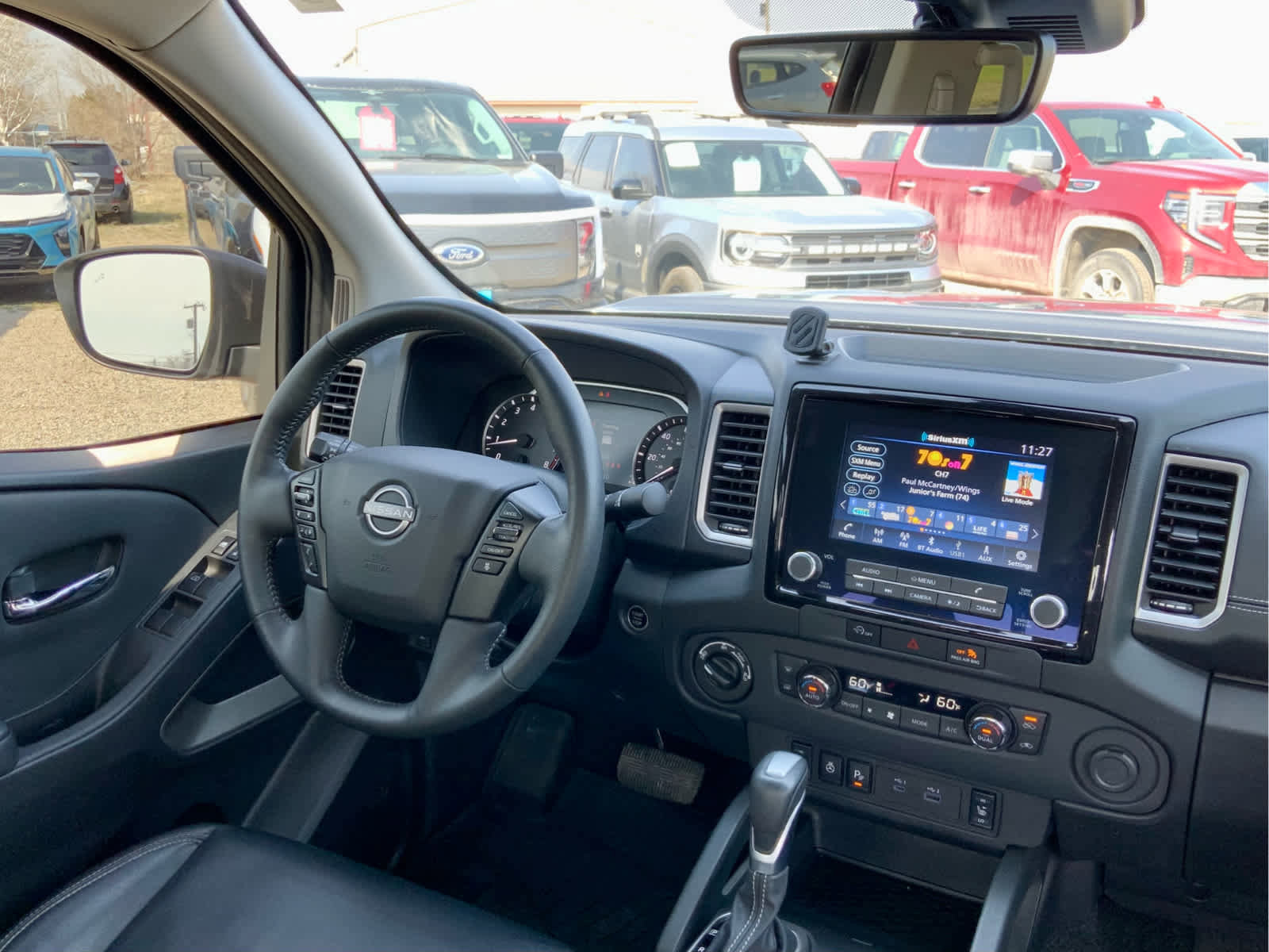 Used 2024 Nissan Frontier SL w/ Technology Package AWD/4WD image 34