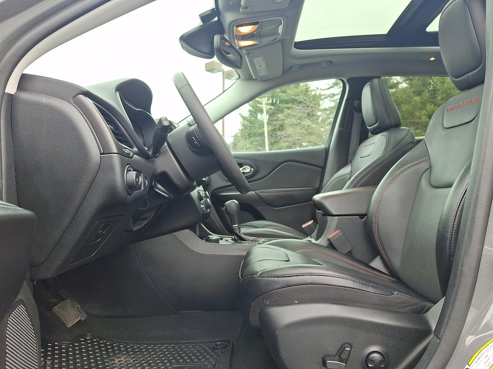 Certified 2022 Jeep Cherokee Trailhawk w/ Sun, Sound & Nav Group image 13