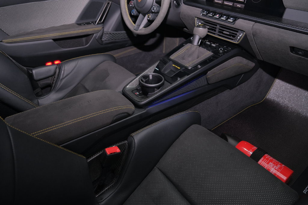 Used 2024 Porsche 911 GT3 RS RWD image 34