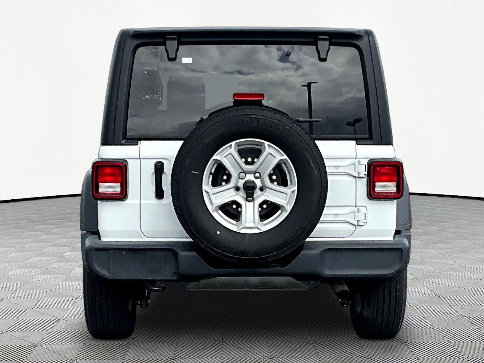 Used 2022 Jeep Wrangler Unlimited Sport AWD/4WD image 5