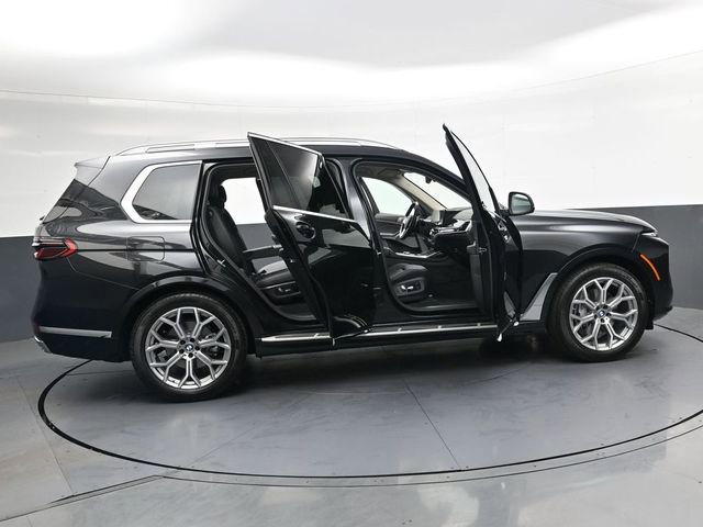 Used 2026 BMW X7 xDrive40i AWD/4WD image 41