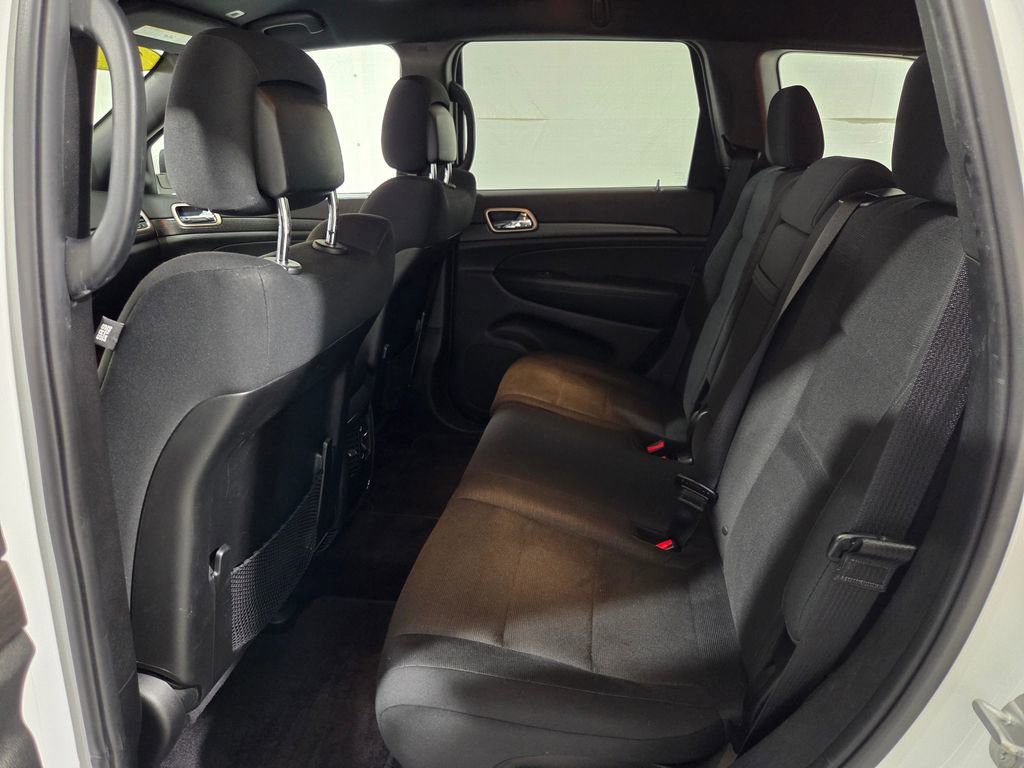 Used 2017 Jeep Grand Cherokee Laredo w/ Quick Order Package 23E image 10