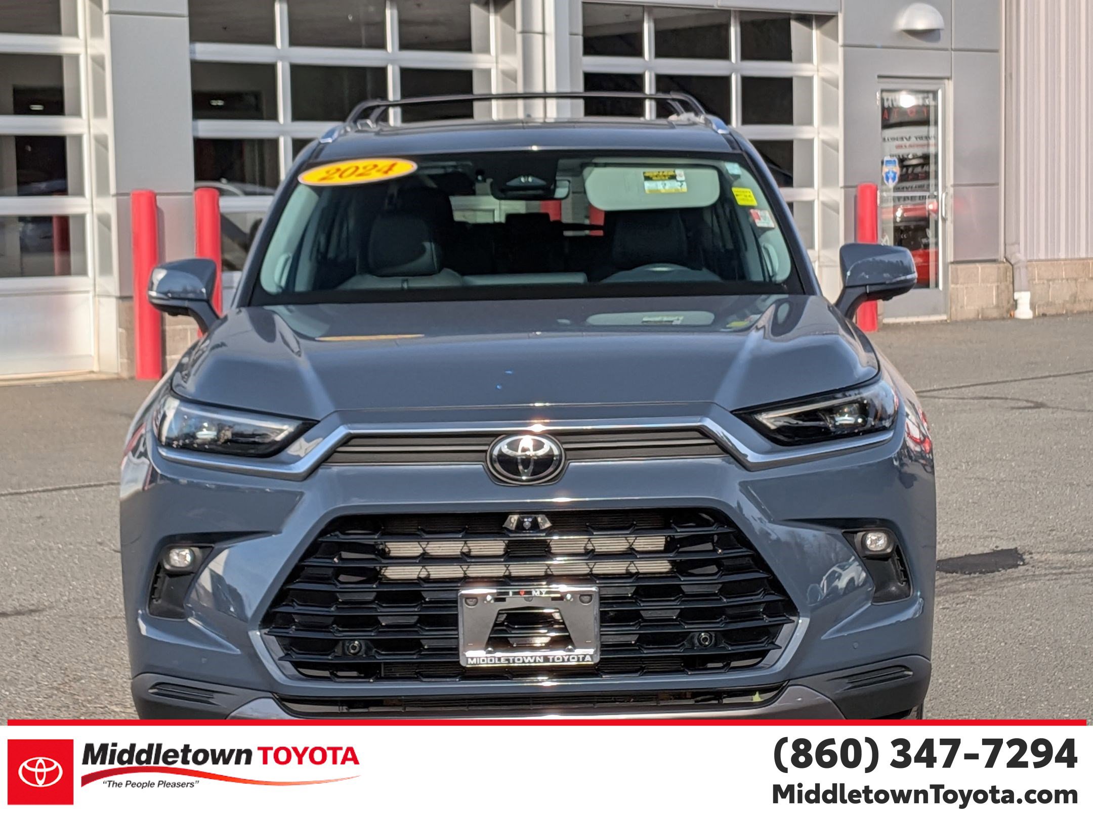 Used 2024 Toyota Grand Highlander Limited image 8