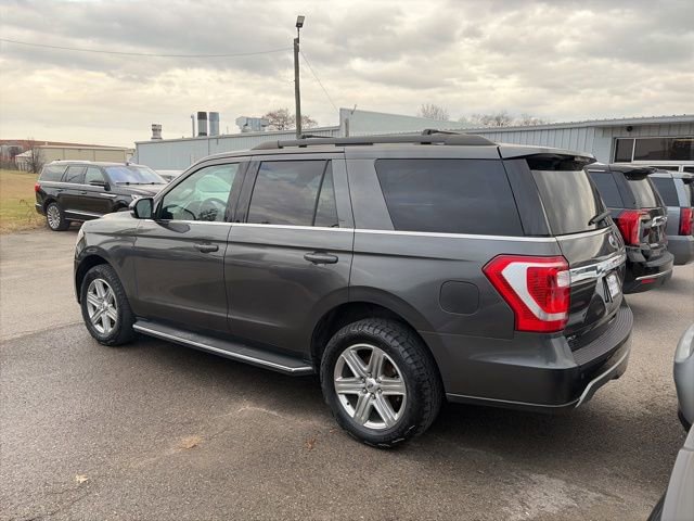 Used 2019 Ford Expedition XLT w/ Equipment Group 202A AWD/4WD image 4