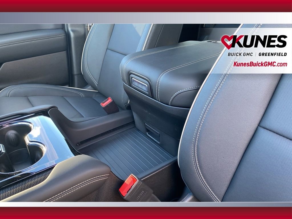 New 2026 GMC Yukon XL Elevation w/ Elevation Premium Package image 34