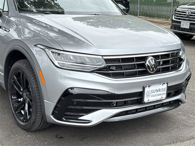 Used 2024 Volkswagen Tiguan SE R-Line image 10