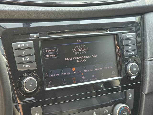 Used 2018 Nissan Rogue SV AWD/4WD image 31