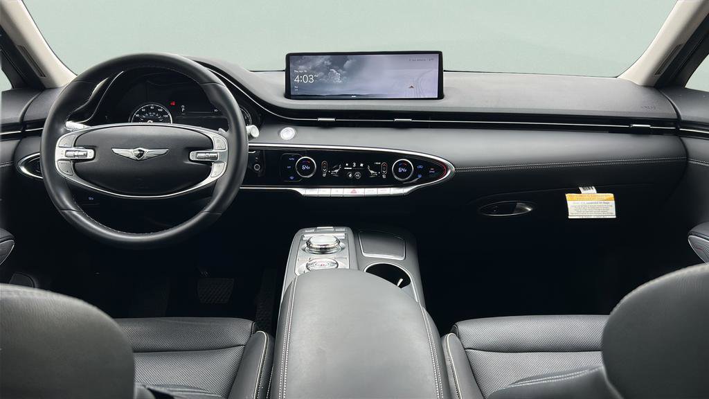 Used 2025 Genesis GV70 2.5T w/ Advanced Package AWD/4WD image 18