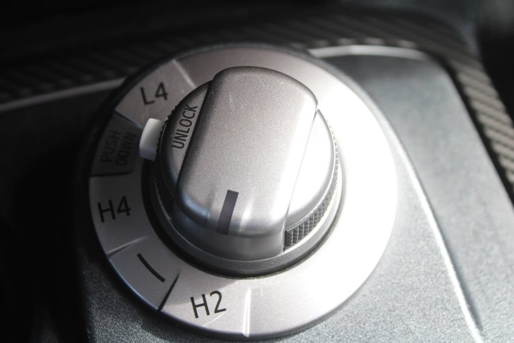 Used 2022 Toyota 4Runner SR5 Premium AWD/4WD image 40