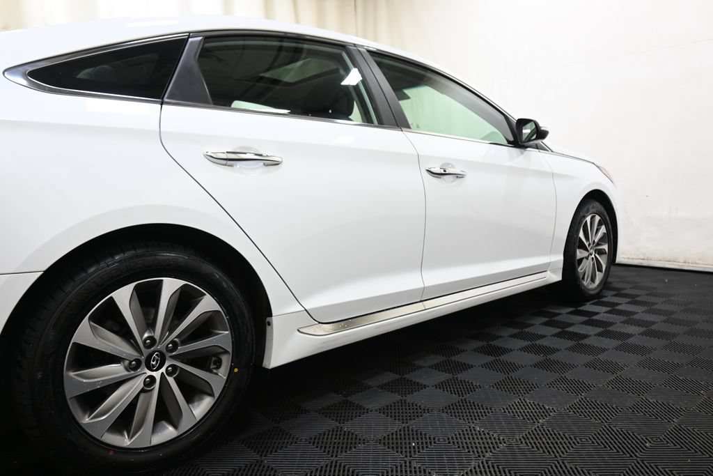 Used 2017 Hyundai Sonata Sport w/ Value Edition Package 02 FWD image 21
