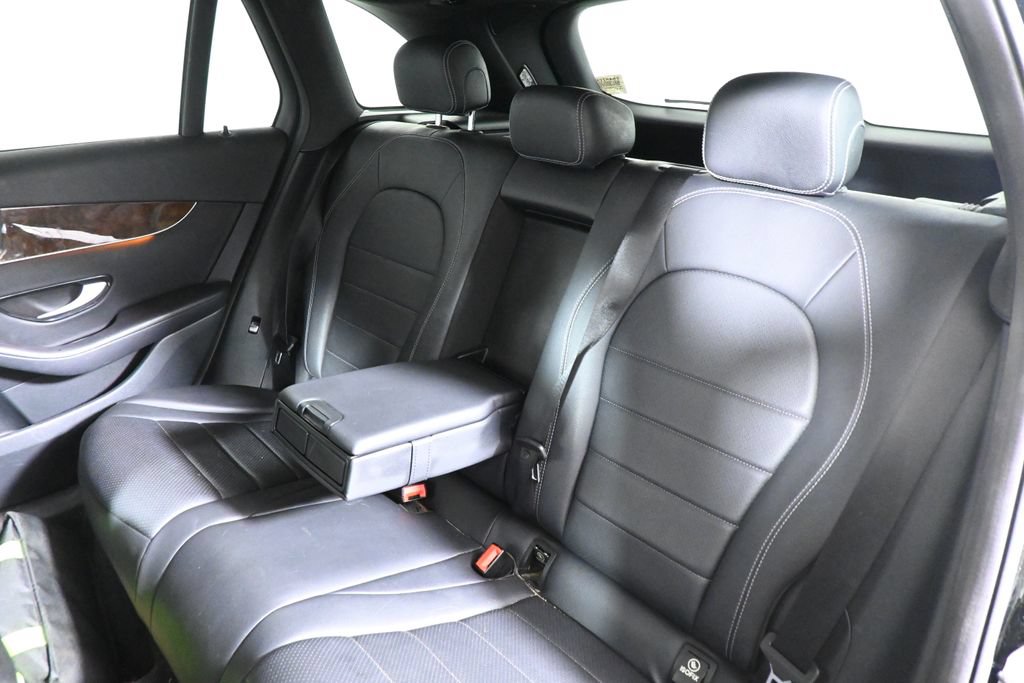 Certified 2017 Mercedes-Benz GLC 300 4MATIC image 4
