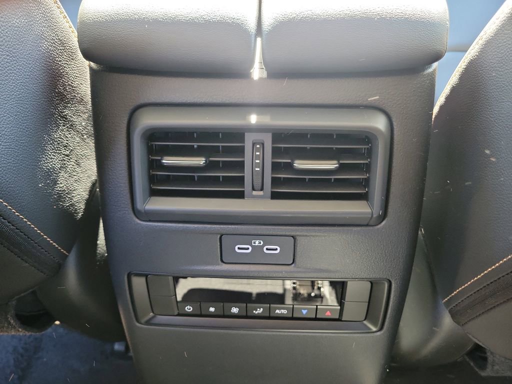 New 2026 MAZDA CX-90 3.3 Turbo w/ Select Package image 17