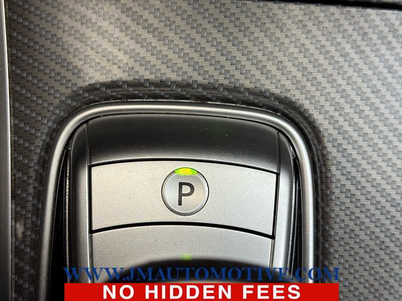 Used 2019 Mitsubishi Outlander SEL image 32