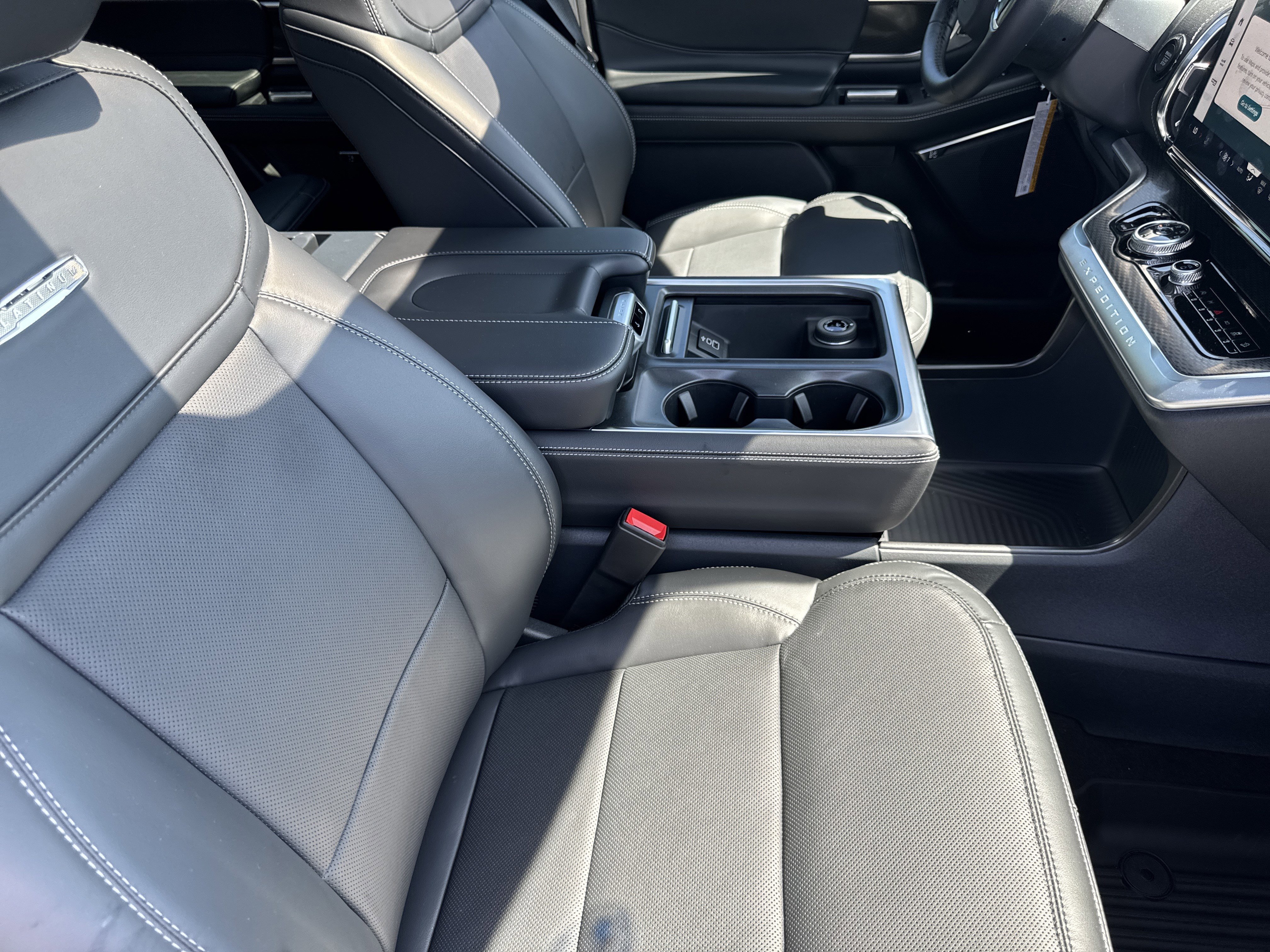 New 2026 Ford Expedition Max Platinum AWD/4WD image 16