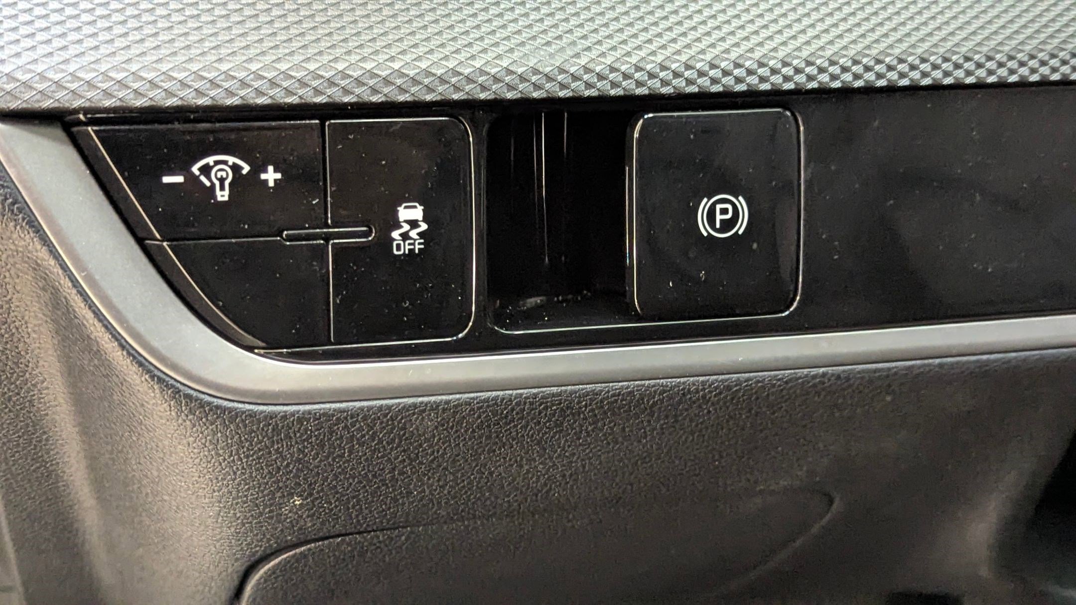 Used 2024 Kia Sportage LX image 18