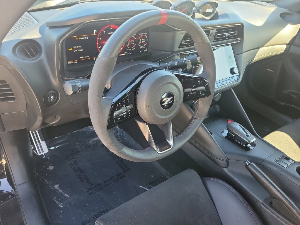 Certified 2024 Nissan Z Performance w/ Floor Mat Package RWD image 18