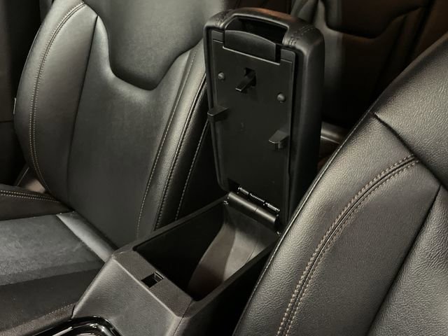 Used 2024 Jeep Compass Limited image 24