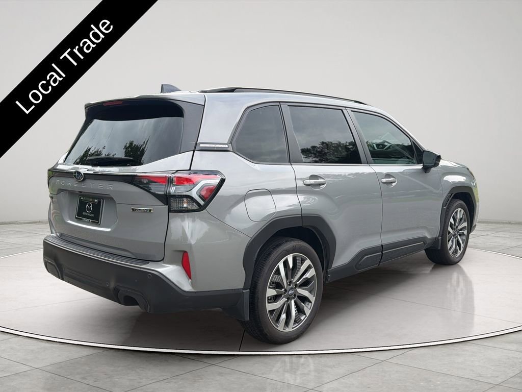 Used 2025 Subaru Forester Touring w/ Popular Package - Touring AWD/4WD image 5