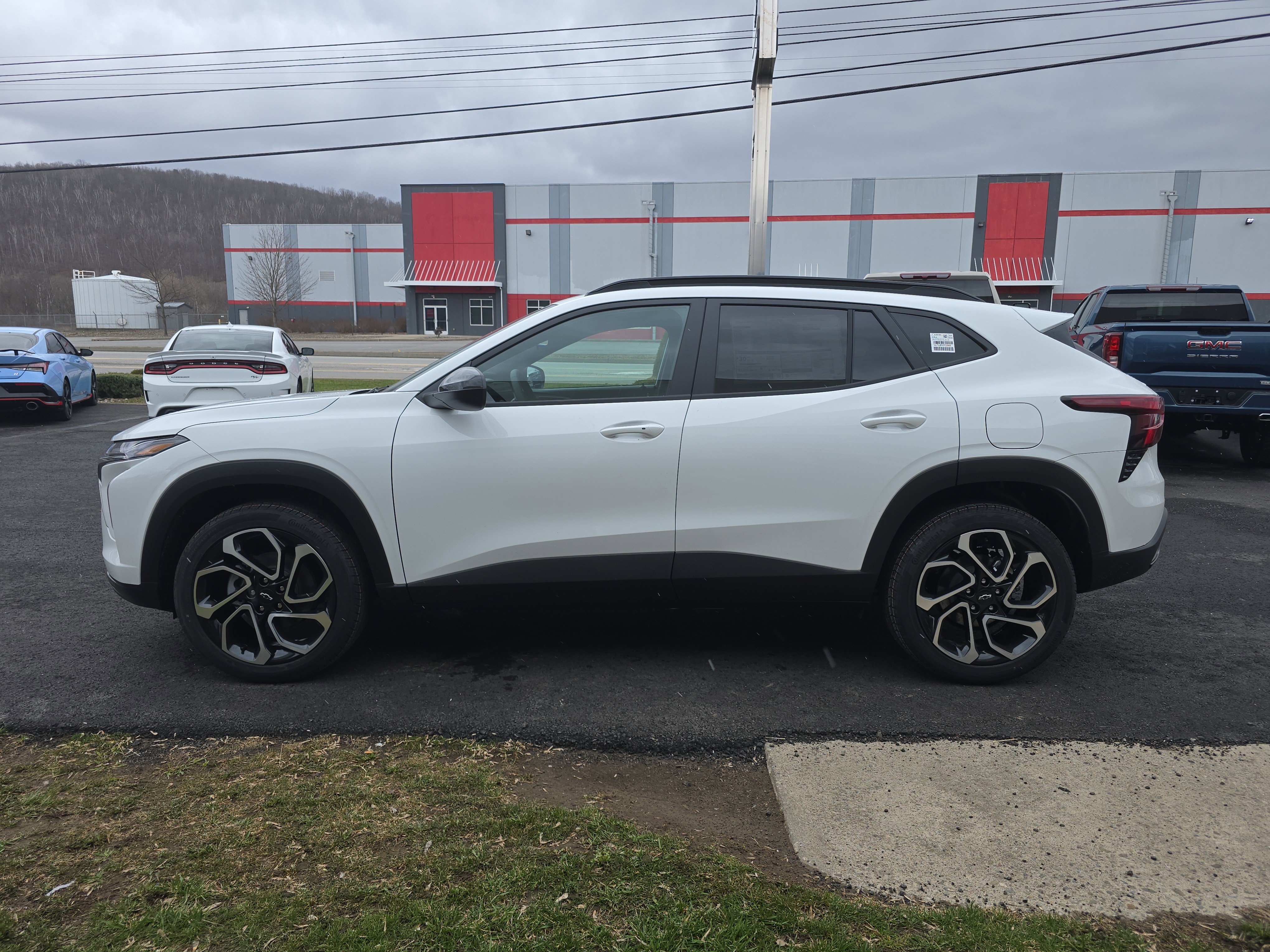 New 2026 Chevrolet Trax RS image 7