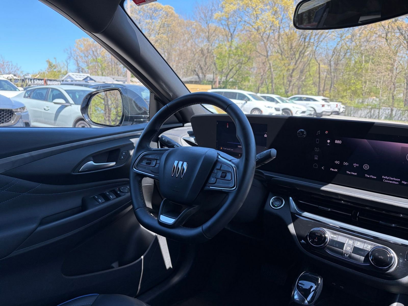 Used 2025 Buick Envista Sport Touring FWD image 33