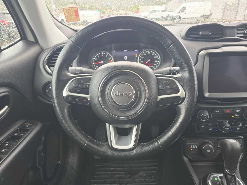 Used 2023 Jeep Renegade Altitude w/ Sun/Sound Group AWD/4WD image 11