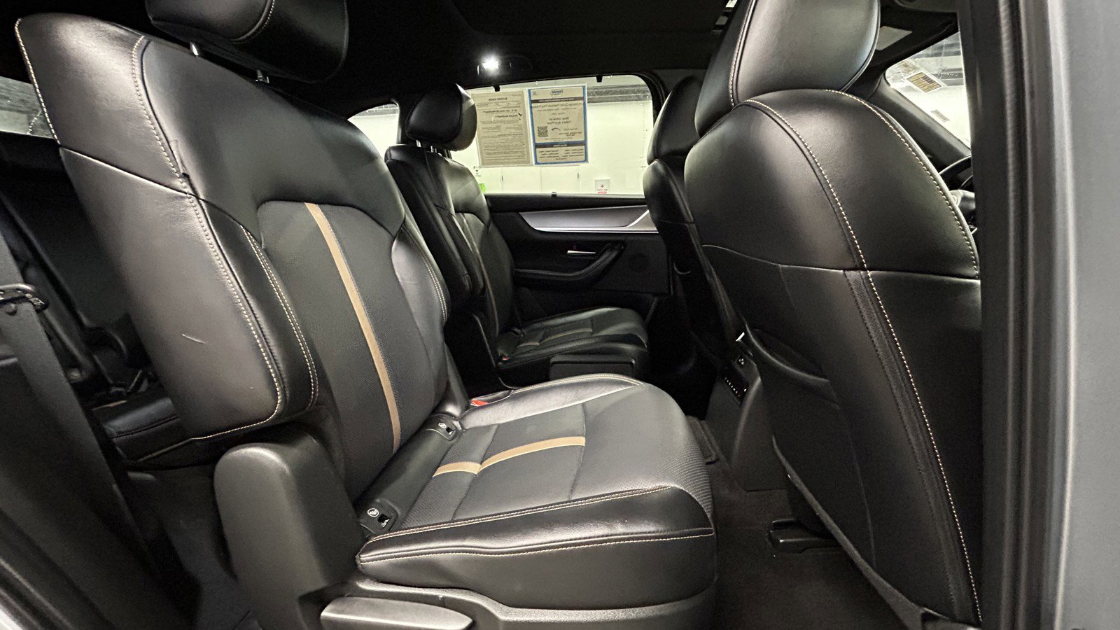 Used 2025 MAZDA CX-90 3.3 Turbo w/ Premium Plus Pkg image 19