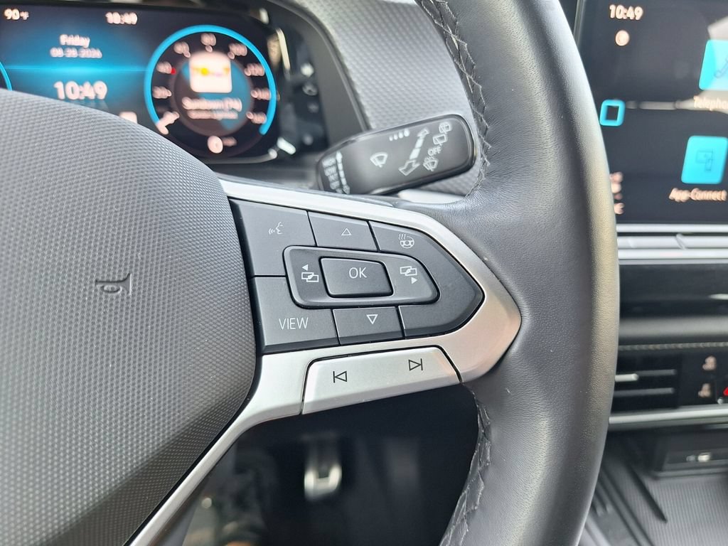 Used 2026 Volkswagen Atlas Cross Sport SEL R-Line AWD/4WD image 16