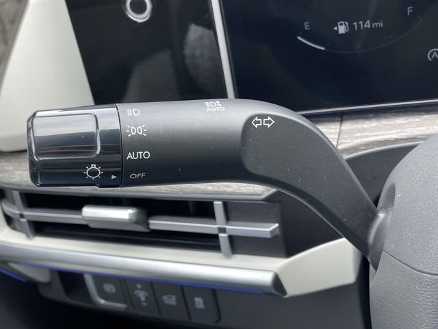 Used 2025 Hyundai Santa Fe Limited image 23