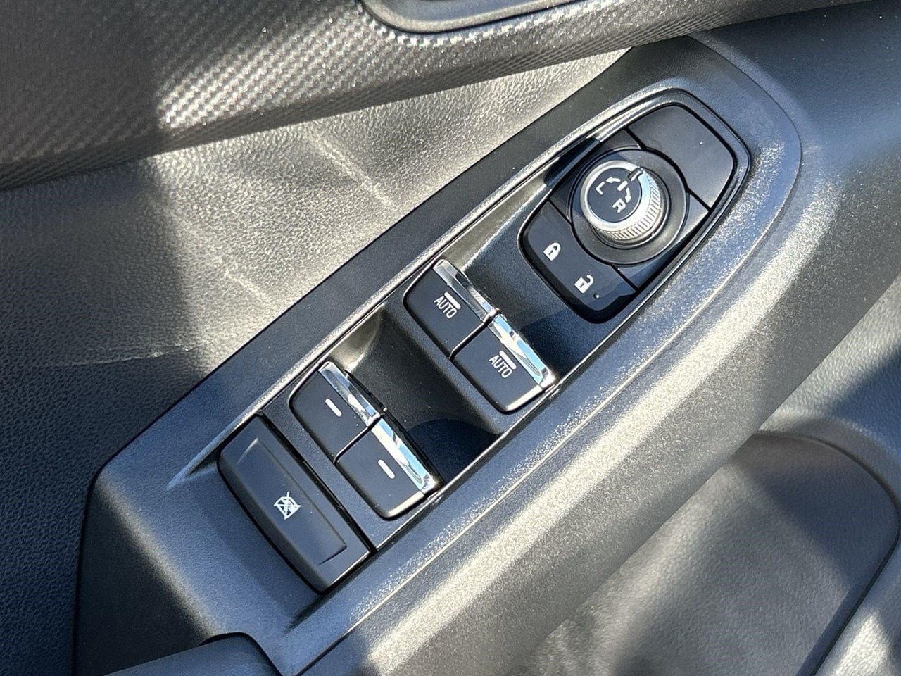New 2026 Subaru Crosstrek 2.5i Limited AWD/4WD image 17