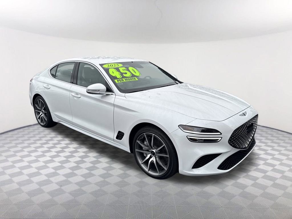 Used 2025 Genesis G70 2.5T image 3