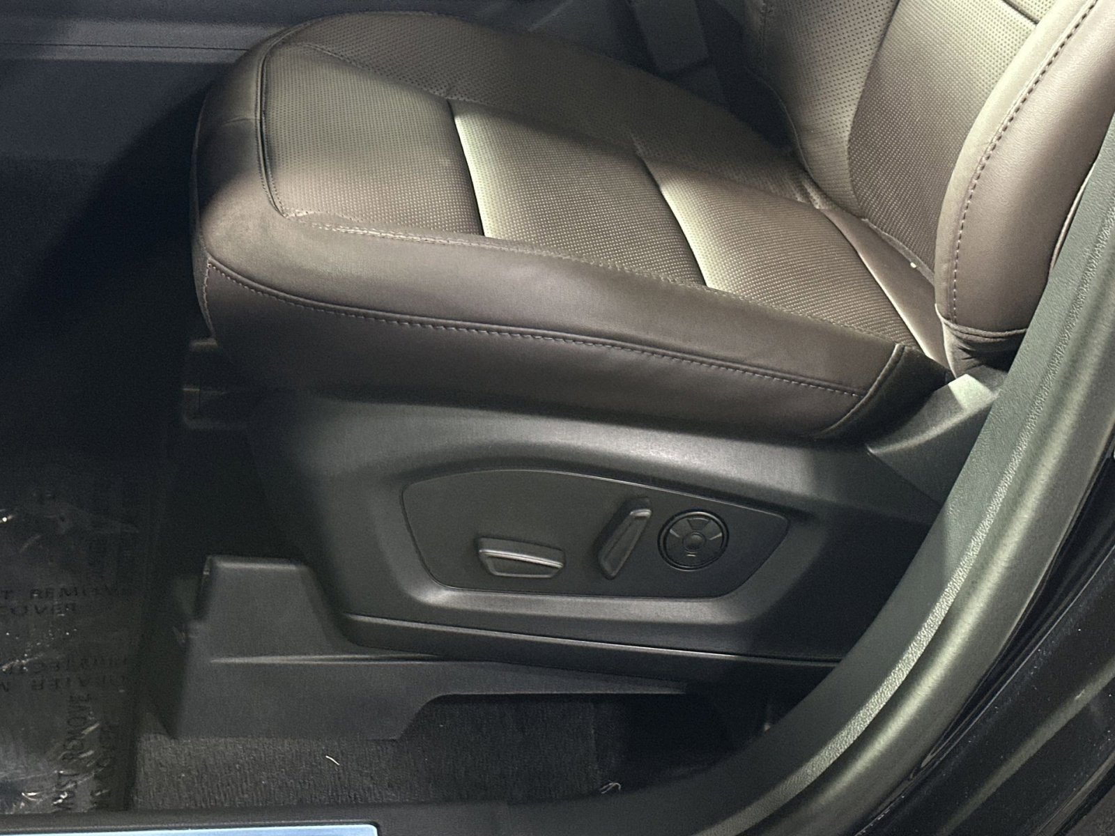 New 2026 Ford Explorer Platinum w/ LUX Leather Package image 14