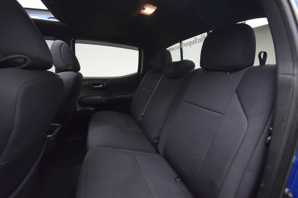 Used 2018 Toyota Tacoma TRD Sport AWD/4WD image 20