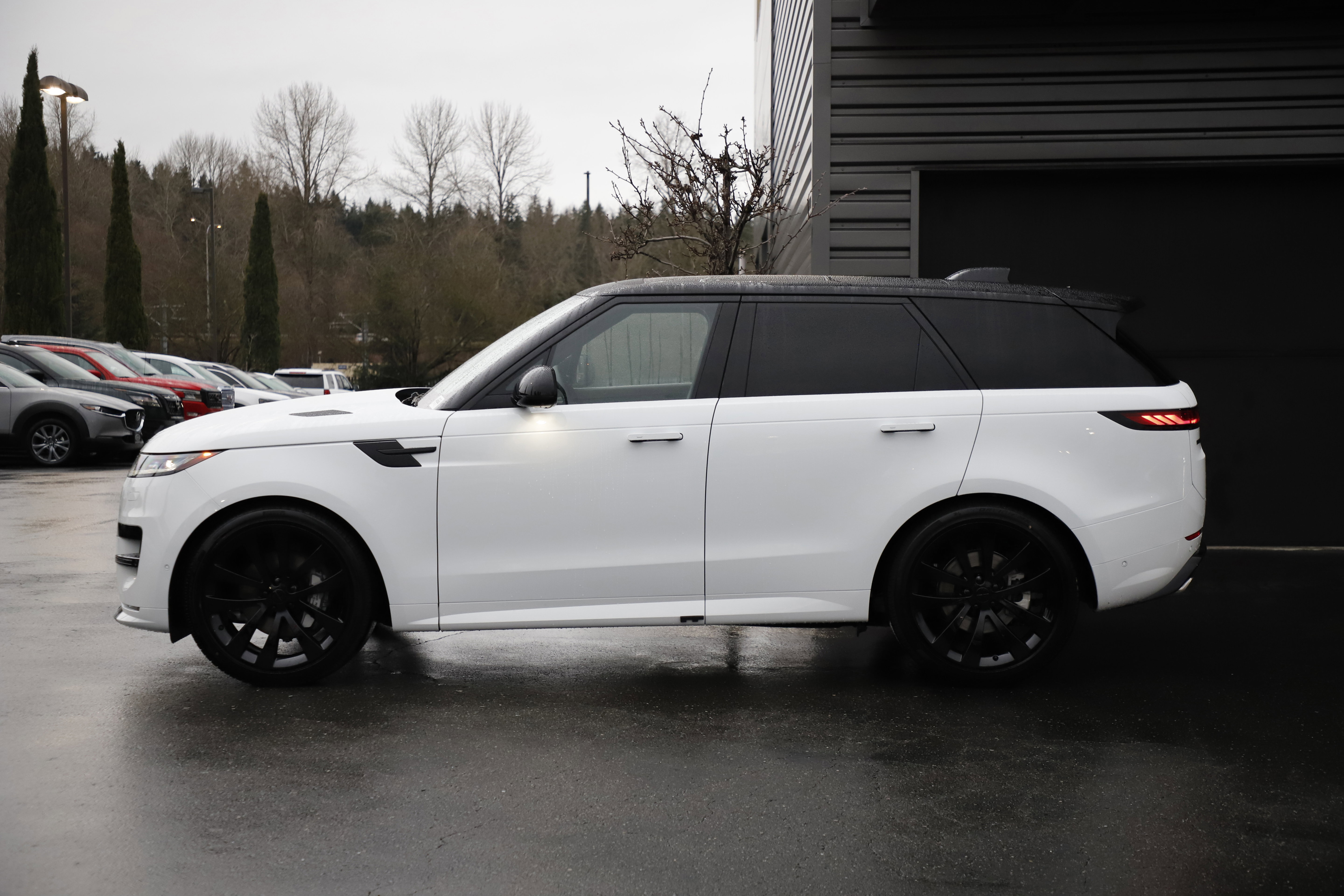 New 2026 Land Rover Range Rover Sport Dynamic SE image 5