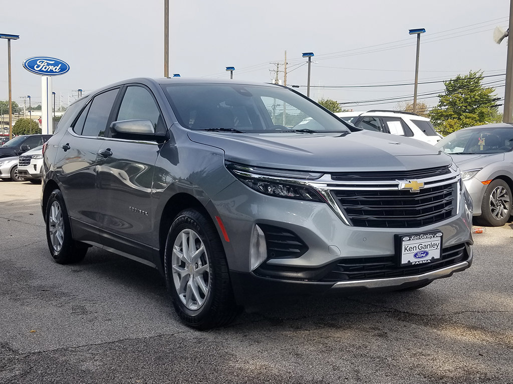 Used 2024 Chevrolet Equinox LT FWD image 3