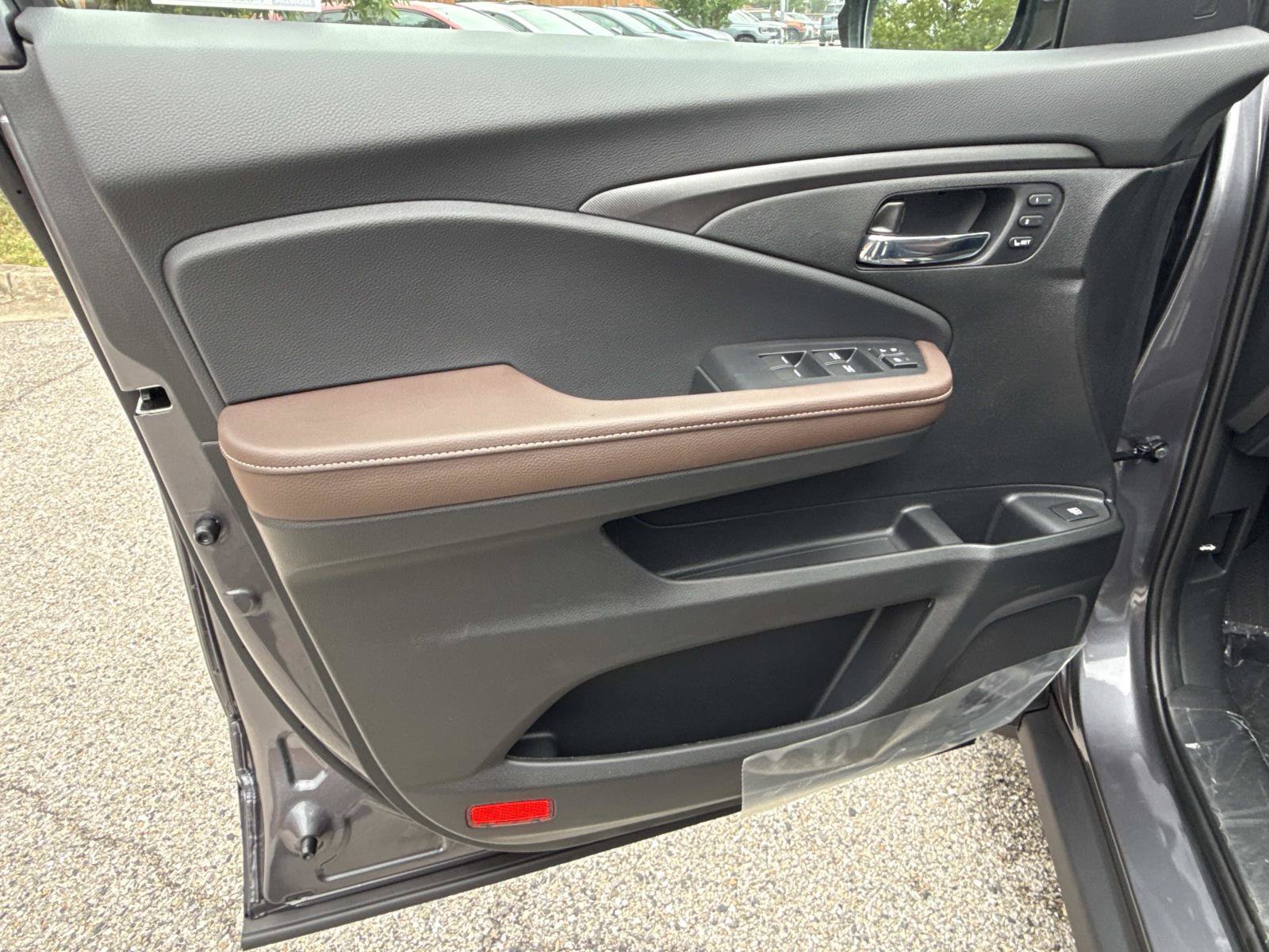 New 2026 Honda Ridgeline RTL image 17