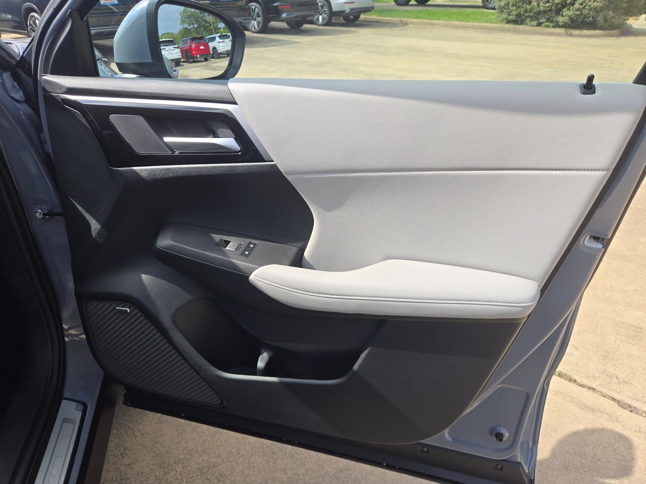 New 2026 Mitsubishi Outlander SE FWD image 23