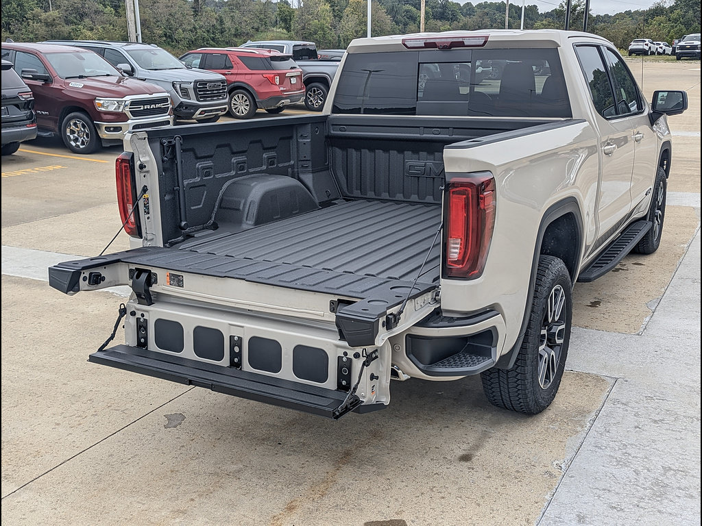 New 2026 GMC Sierra 1500 AT4 w/ AT4 Premium Package AWD/4WD image 13