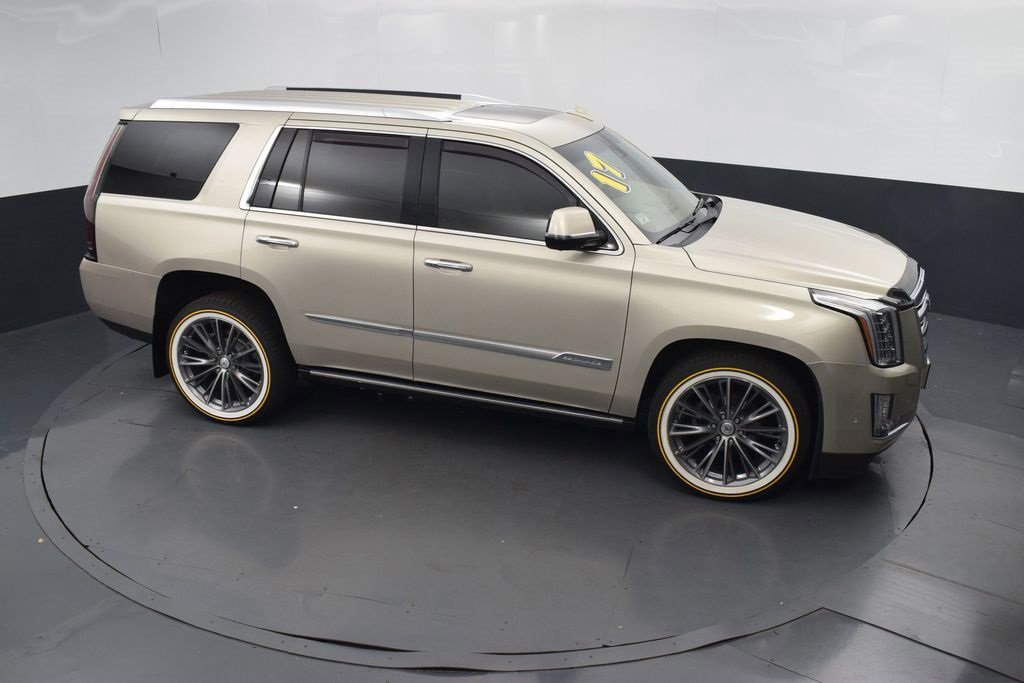 Used 2017 Cadillac Escalade Platinum image 53