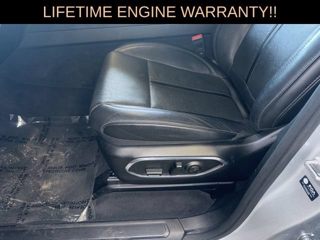 Certified 2024 Jeep Wagoneer L Series II w/ Flexible Seating Group AWD/4WD image 16