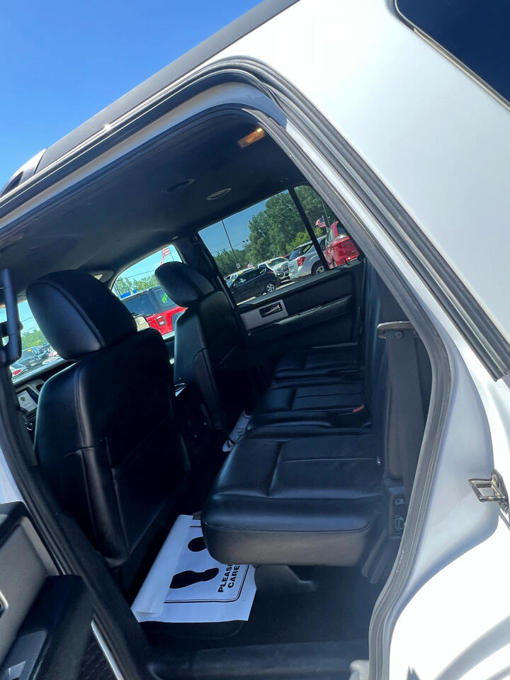 Used 2017 Ford Expedition XLT w/ Equipment Group 201A image 11