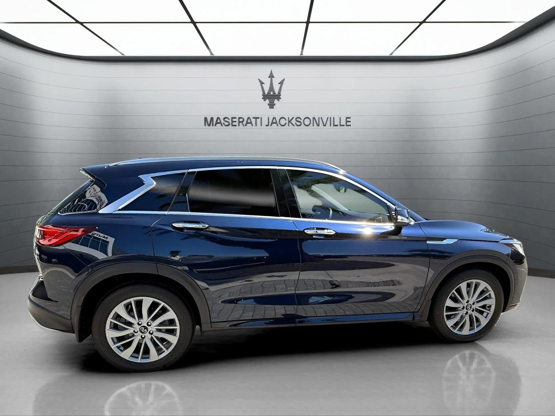 Used 2023 INFINITI QX50 Luxe image 5