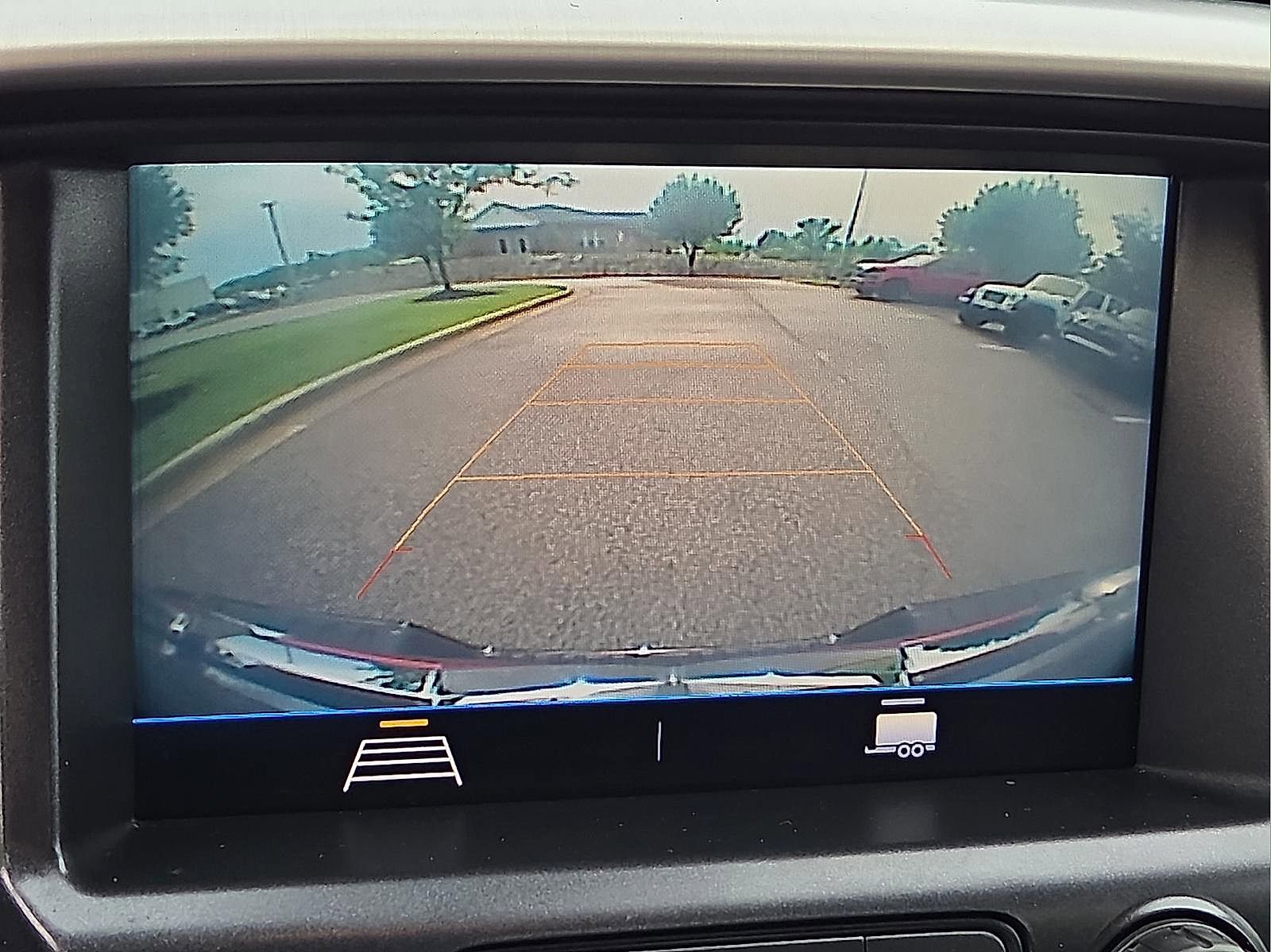 Used 2021 GMC Canyon Elevation w/ Driver Alert Package RWD image 16