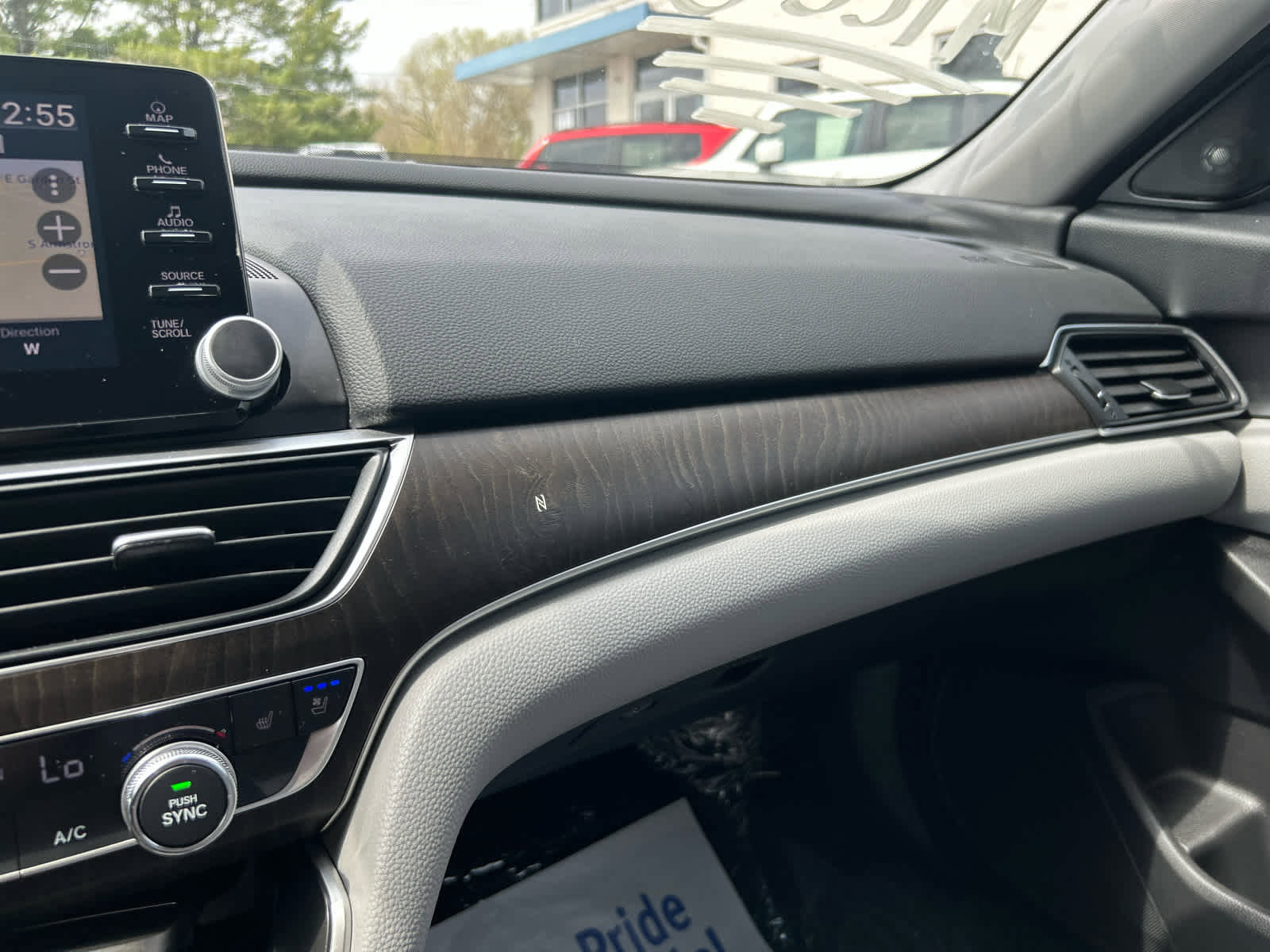 Used 2018 Honda Accord Touring image 22