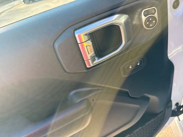 Used 2024 Jeep Wrangler Sport S image 10