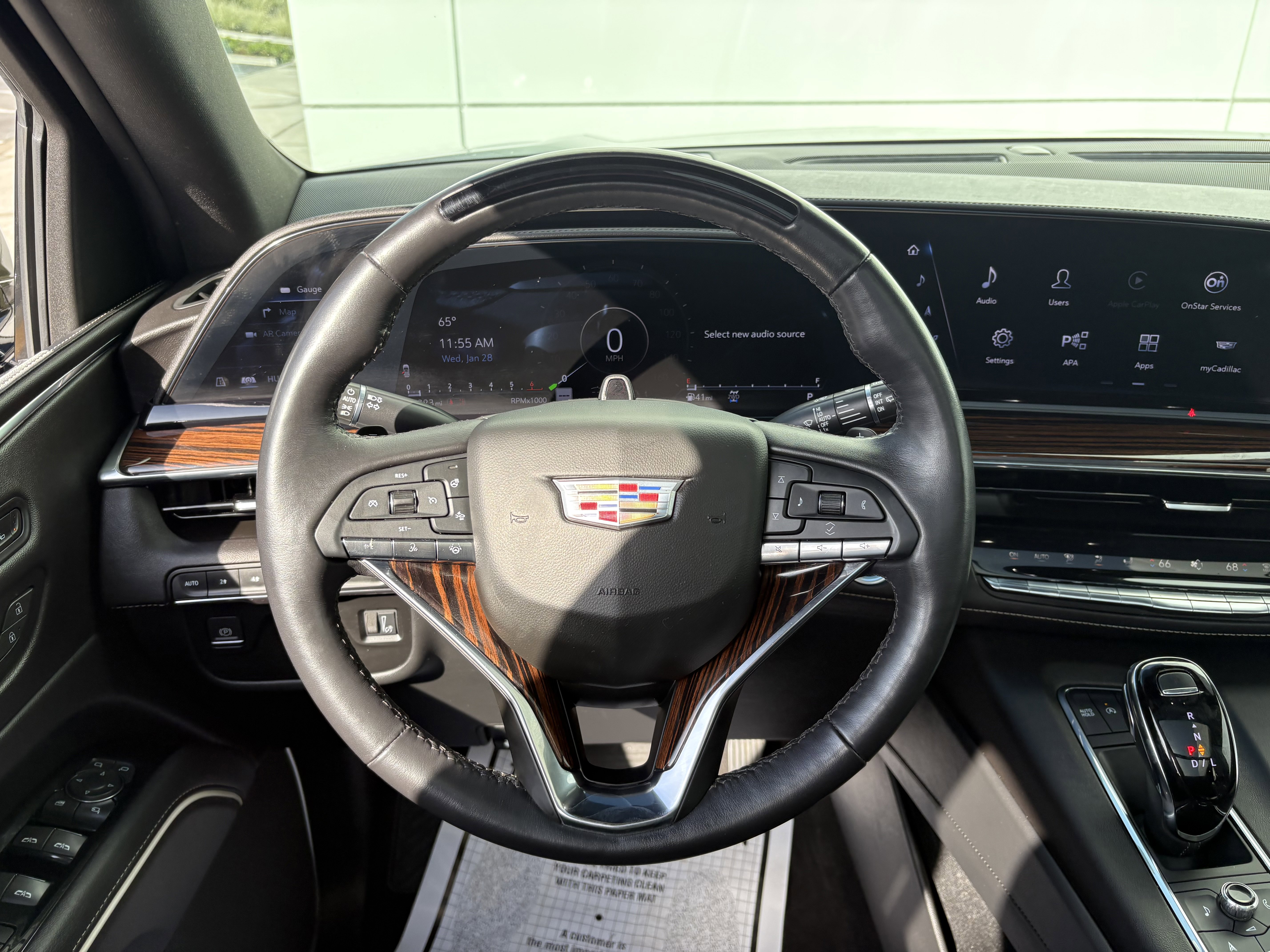 Used 2022 Cadillac Escalade Premium Luxury image 19