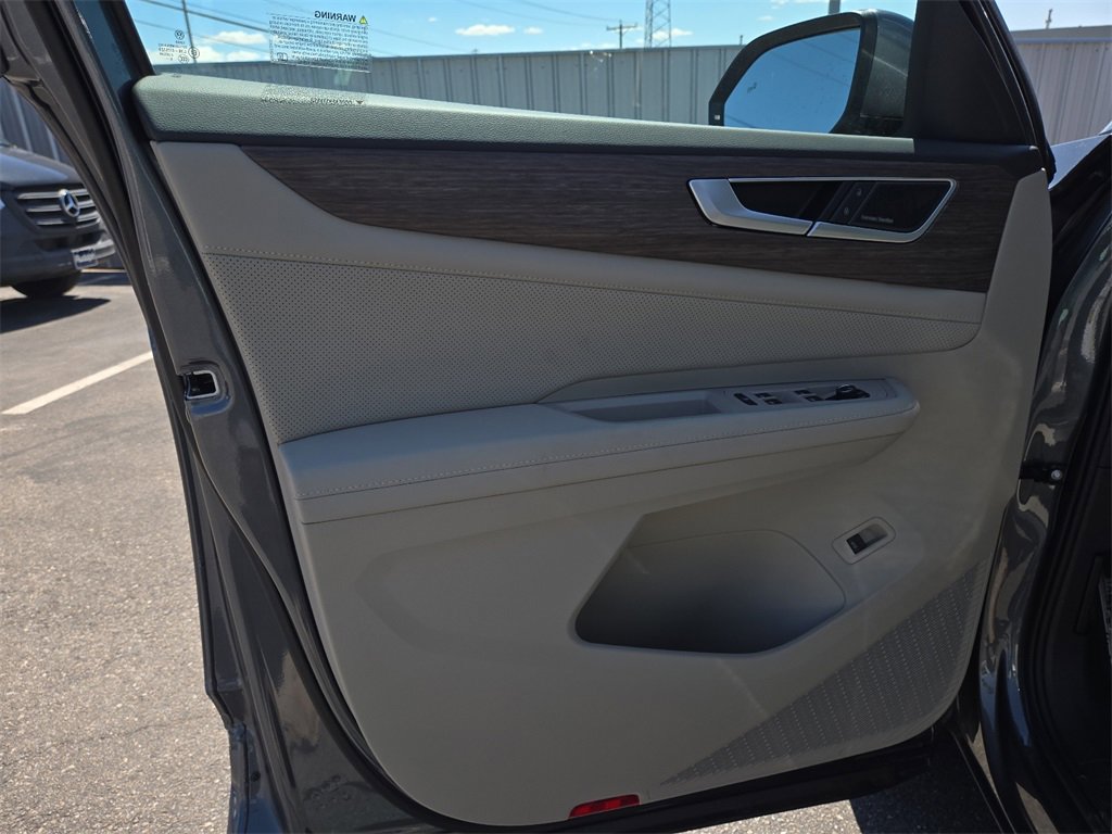 New 2025 Volkswagen Atlas SEL Premium R-Line image 17